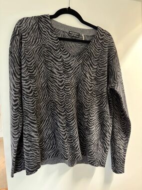 100% cashmere sweater